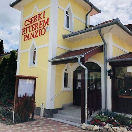 Cserki Panzio Balatonfőkajár Buitenkant foto